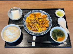 投稿についてもっと詳しく 2024年12月の月替わりランチ『慈姑鶏丁(クワイと銀杏の鶏肉炒め･ピリ辛味)』
