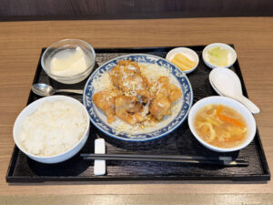 投稿についてもっと詳しく 2026年5月の月替わりランチ『油淋鶏(ユーリンチー・鶏肉の甘酢ソースかけ)』
