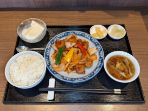 投稿についてもっと詳しく 2026年6月の月替わりランチ『糖醋肉丸(肉団子の甘酢炒め)』